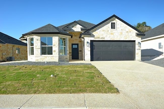 1806 Chateau, Kerrville, TX 78028