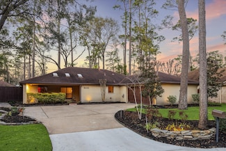 8332 Cedarspur Dr, Houston, TX 77055