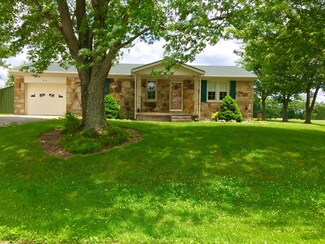 210 Watson Ln, Cecilia, KY 42724