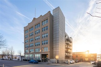 112 11th St Unit 203, Des Moines, IA 50309