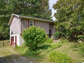 54 N Meadow View Dr, Mills River, NC 28759