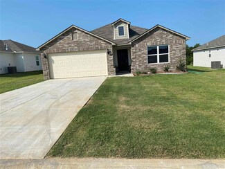5025 Red Fox Trail Unit PT-329, Bauxite, AR 72011