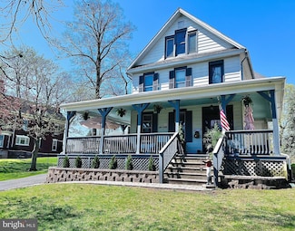 38 Linden Ave, Mercersburg, PA 17236