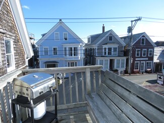 432 Commercial St Unit R2, Provincetown, MA 02657