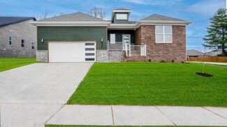 5599 E Wild Horse Dr, Springfield, MO 65802
