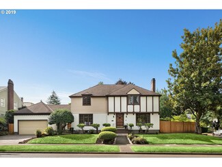2310 NE Knott St, Portland, OR 97212