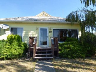 212 Main St, Outside City Limits, ID 83523