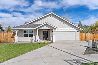 1679 SW Black Butte Ct, Redmond, OR 97756
