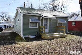 1321 S Nevada Ave, Davenport, IA 52802