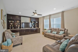 45579 Bethson St, California, MD 20619