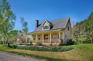 39 Boyden Rd, Conway, MA 01341