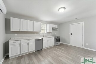 2120 Bulloch St, Savannah, GA 31415