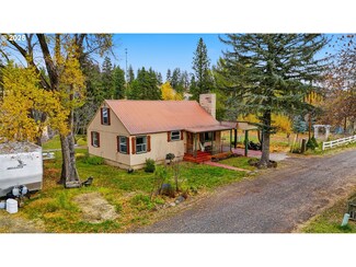 80107 Pioneer St, Tygh Valley, OR 97063