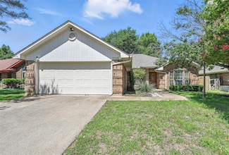 7708 Greengage Dr, Fort Worth, TX 76133
