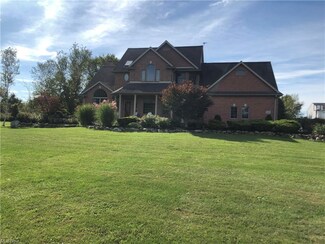 213 S Ridge Rd W, Conneaut, OH 44030