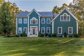 88 King St, Groveland, MA 01834