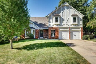 8343 Alden St, Lenexa, KS 66215