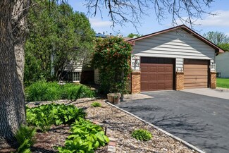 5536 84th 1 2 Ave N, Minneapolis, MN 55443