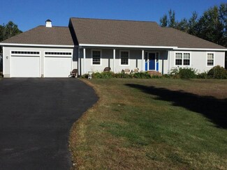 121 Cape Rd, Standish, ME 04084