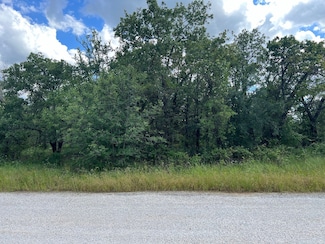 153 Julie Dr, Mineral Wells, TX 76067