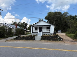 503 E South 2nd St, Seneca, SC 29678