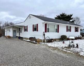 1227 Chestnut Hills Rd, Granville, OH 43023