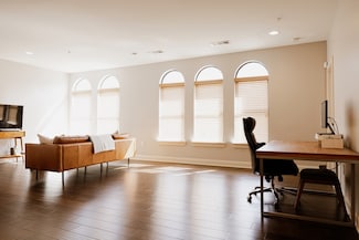 702 Wedgewood Park Unit 206, Nashville, TN 37203