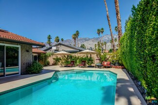2958 E Alta Loma Dr, Palm Springs, CA 92264