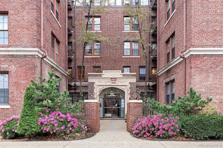 150 Burns St Unit 2D, Forest Hills, NY 11375