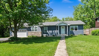 326 Cedar St, Crown Point, IN 46307