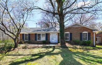 3111 Robin Hood Dr, Greensboro, NC 27408