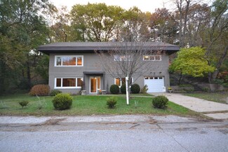 46 Aspen Rd, Ogden Dunes, IN 46368