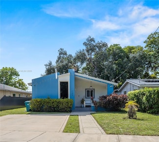 135 NW 6th Ave, Dania, FL 33004