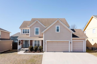 922 Southfork St, Lansing, KS 66043