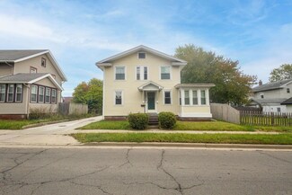 1916 Sherman Blvd, Fort Wayne, IN 46808