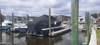 801 Paoli Ct Unit 35' Wet Slip 104, Wilmington, NC 28409