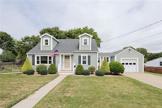 15 Terrace Dr, Bristol, RI 02809