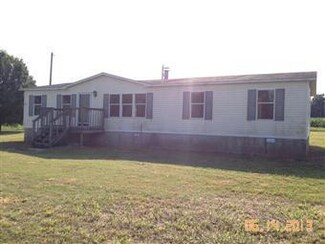 5405 Bellar Rd, Adams, TN 37010