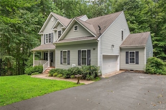 5129 Jenkins Forest Ln, Sandston, VA 23150