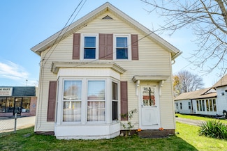 33 Railroad Ave, Plainfield, CT 06374