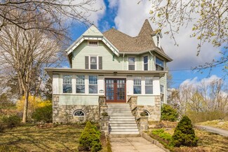 57 Walton Park, Melrose, MA 02176