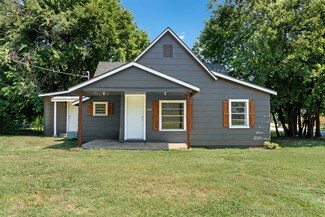 1202 W Beech St, Durant, OK 74701