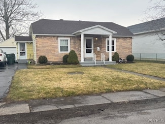 40 Wenona St, Depew, NY 14043