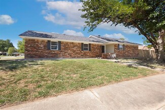 913 Ranchoak Ct, Yukon, OK 73099