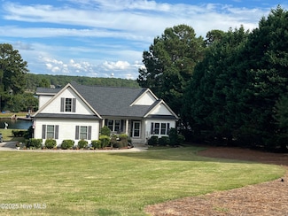 127 Shaw Dr, Seven Lakes, NC 27376