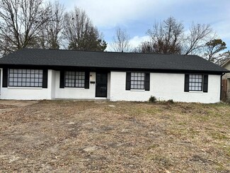 901 Balfour Rd, West Memphis, AR 72301