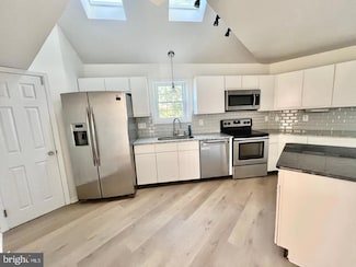 112 Spring Ridge Ct, Lancaster, PA 17601