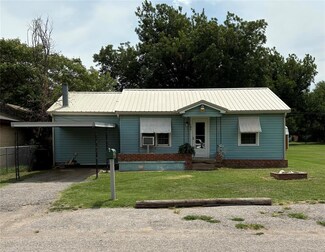 105 S 6th, Verden, OK 73092