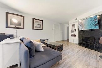 3116 Groton Way Unit 2, San Diego, CA 92110