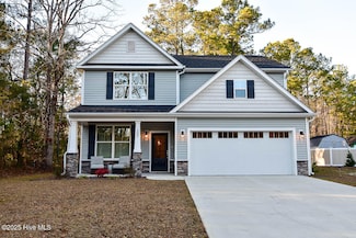 209 Balustrade Way, Hampstead, NC 28443